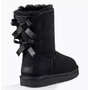 Bailey Bow Uggs